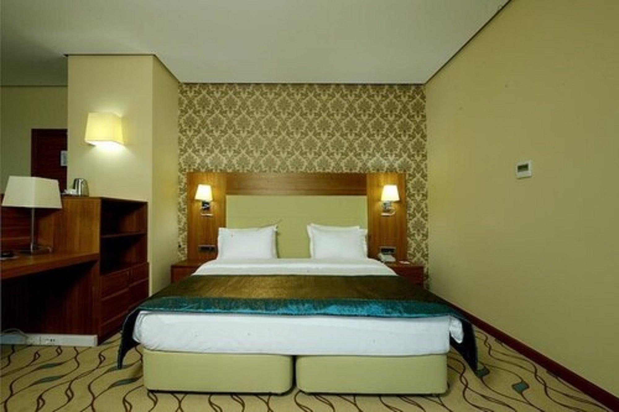 Margi Hotel Edirne Zewnętrze zdjęcie A room at the hotel