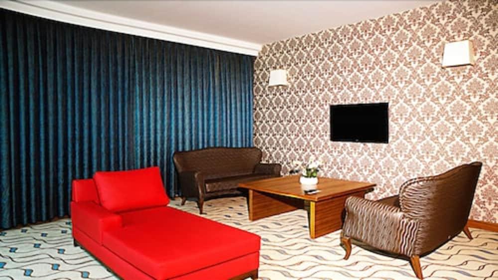 Margi Hotel Edirne Zewnętrze zdjęcie Suite