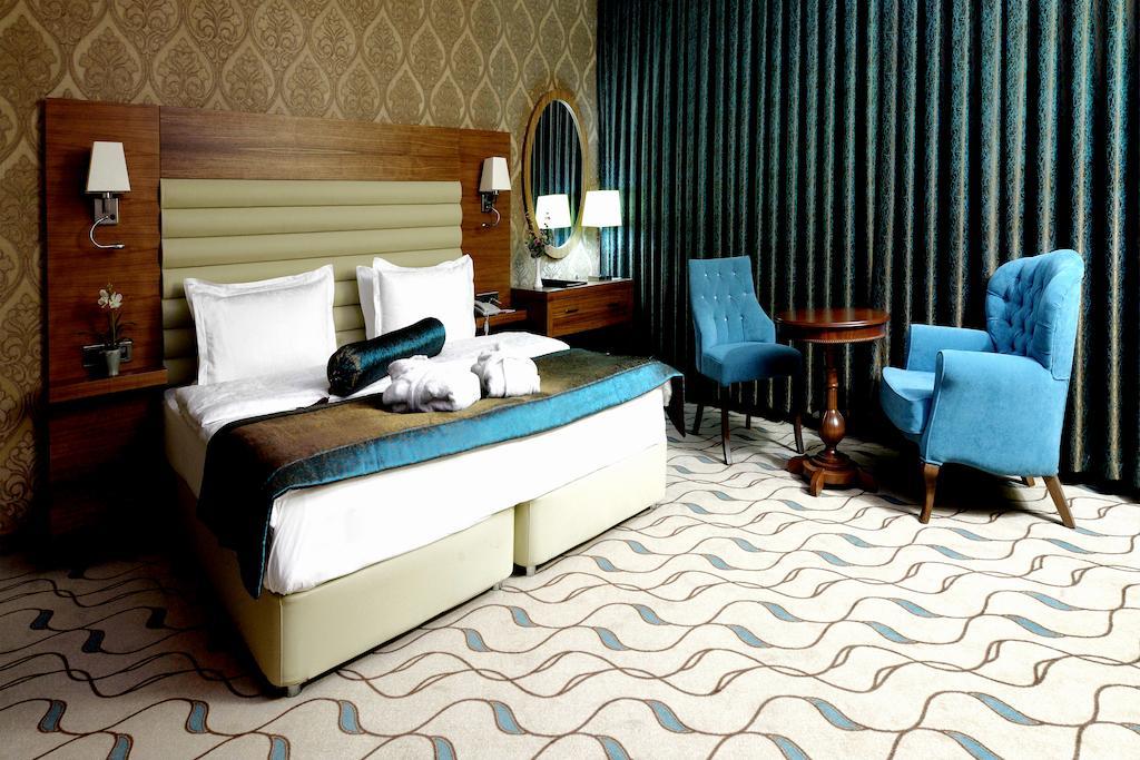 Margi Hotel Edirne Zewnętrze zdjęcie A bedroom at the hotel