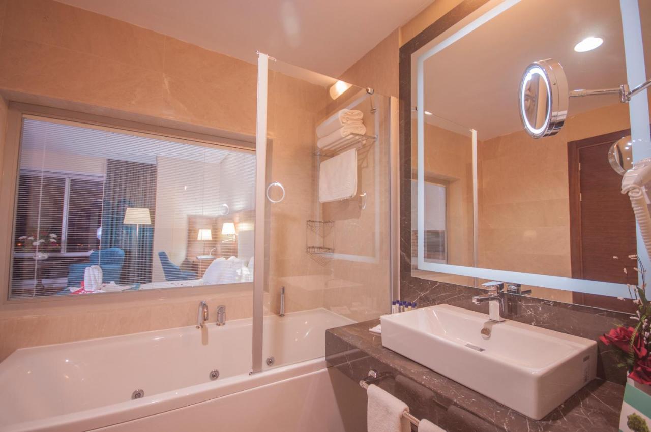 Margi Hotel Edirne Pokój zdjęcie A bathroom in a hotel